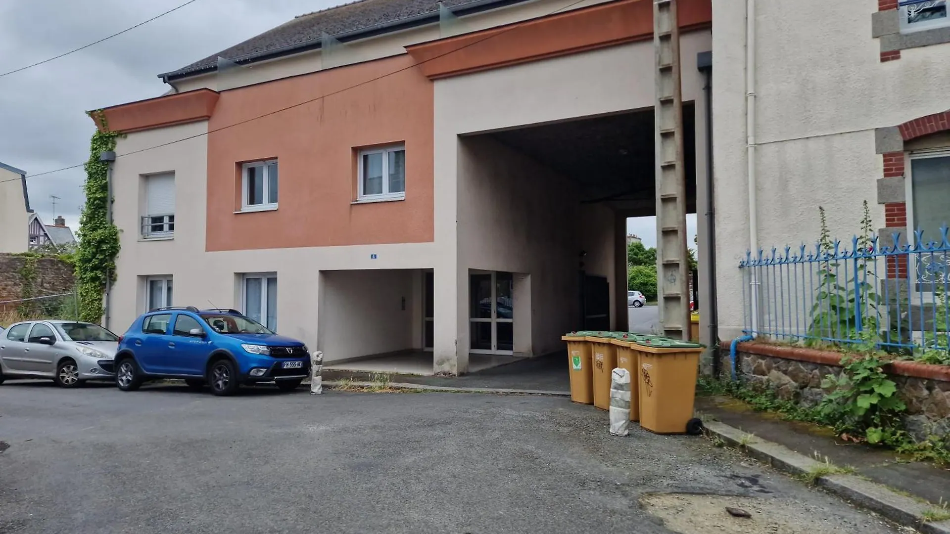 Studio Tranquille Escale Briochine A 2 Pas Du Centre-Ville Avec Place Parking Prive Saint-Brieuc 0*,  France
