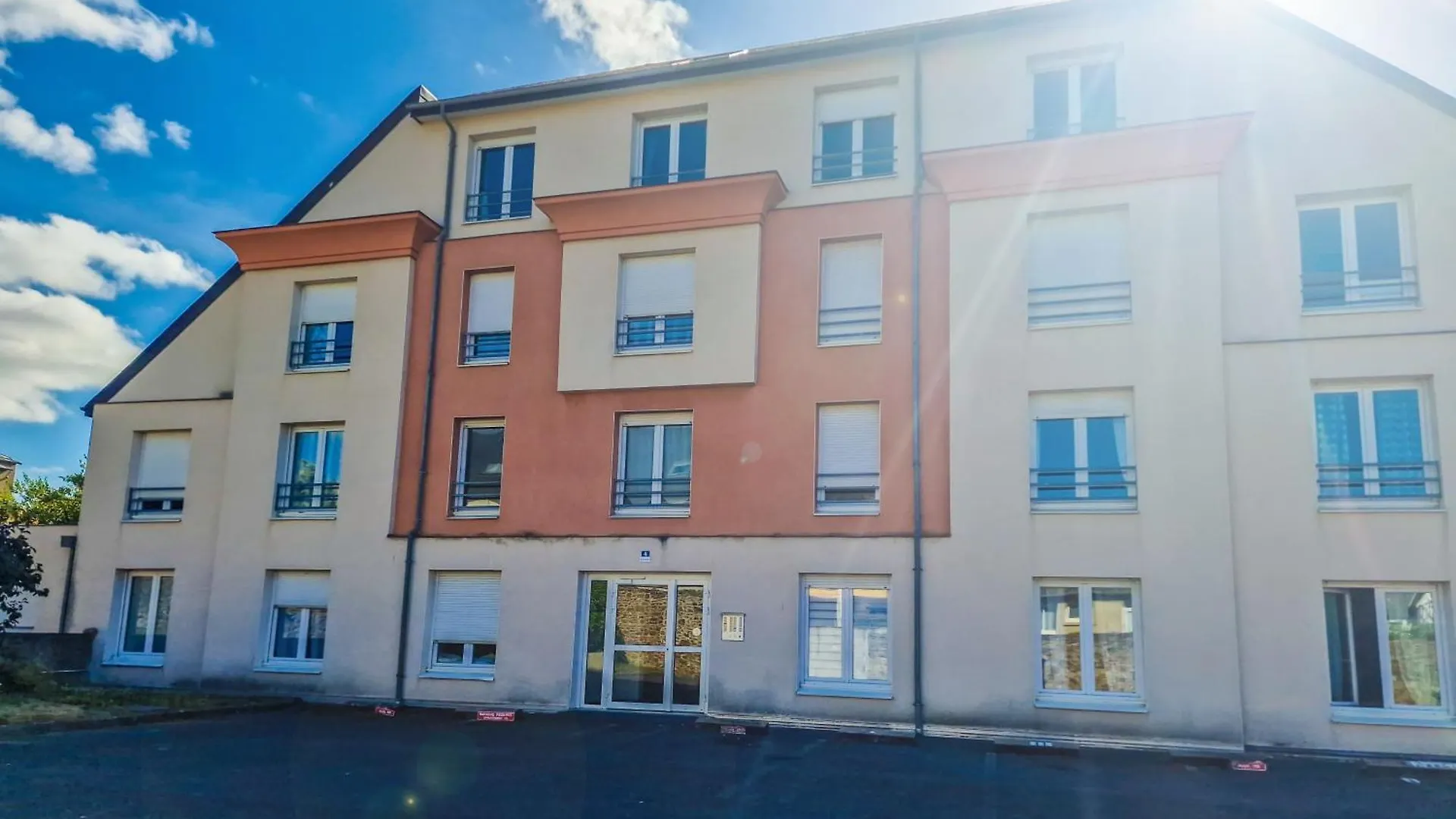 Apartment Studio Tranquille Escale Briochine A 2 Pas Du Centre-Ville Avec Place Parking Prive Saint-Brieuc France